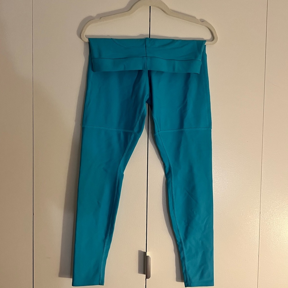 ALO Yoga Vibrant Blue Leggings. Size L